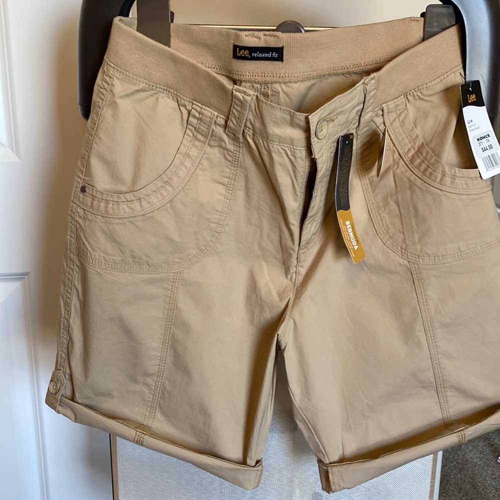 Lee relaxed fit Bermuda shorts